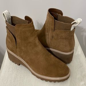 Dolce Vita brown bootie with chunky heel size 7.5